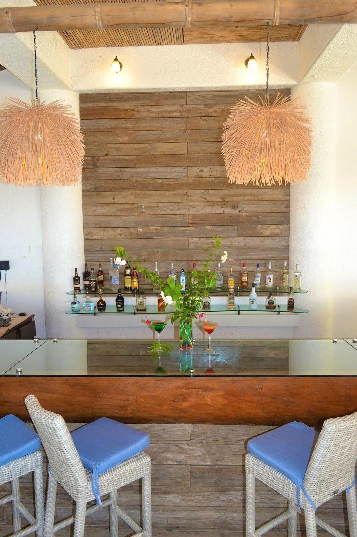 Las Sirenas Hotel And Condos ウェスト・ベイ エクステリア 写真